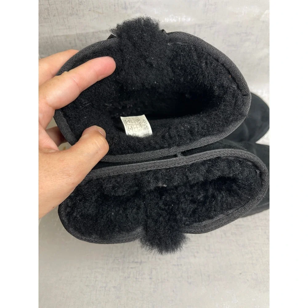 Koolaburra by UGG Victoria Bow Black Suede Bow Boots Womens 11 Winter Fur Lining